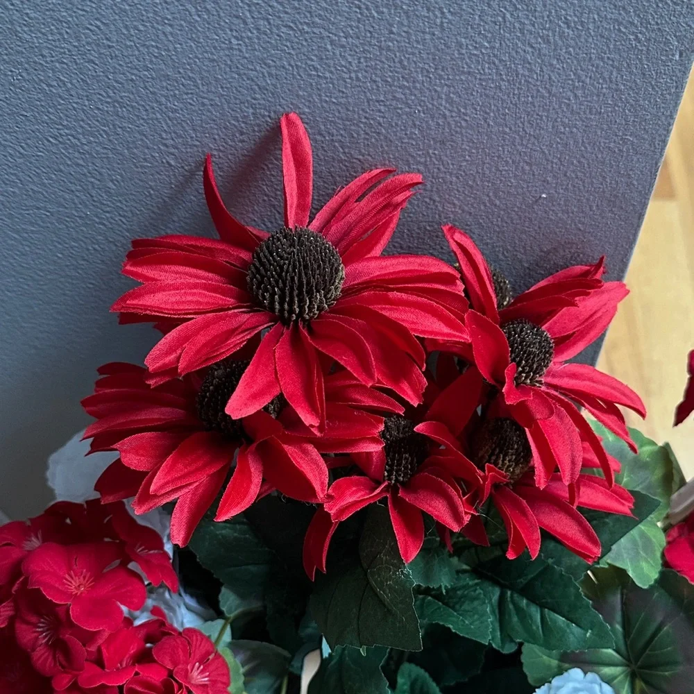 Red & Wht Faux Flower Pics & planter basket with removable plastic pot